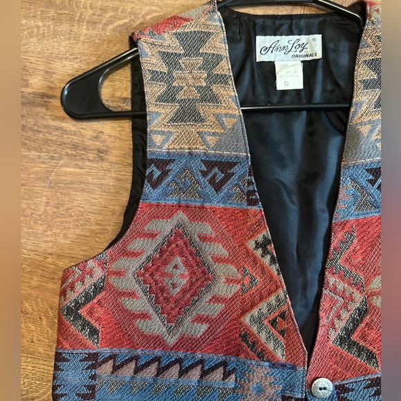 Southwest Vintage Vest - Picture 2 of 5